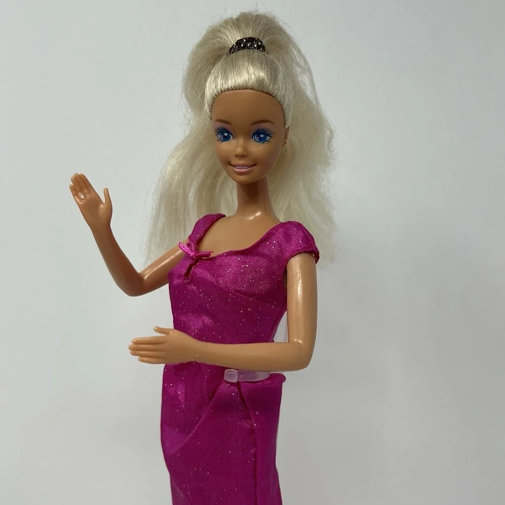 Barbie Fashionista Doll Edition‎ 1966 Blonde Hair Collectible OOAK in pink dress